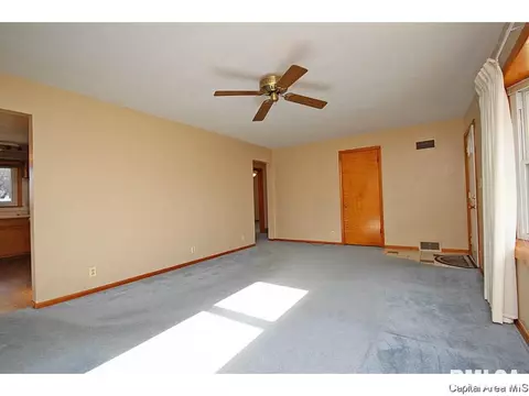3537 Stanton, Springfield, IL 62703 photo 5