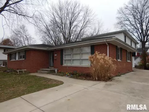 1917 Barberry Dr, Springfield, IL 62704 photo 1