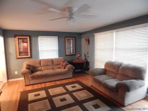 1917 Barberry Dr, Springfield, IL 62704 photo 7
