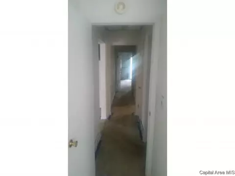 2118 E Converse St, Springfield, IL 62702 photo 4