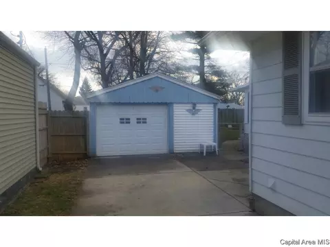 2118 E Converse St, Springfield, IL 62702 photo 3