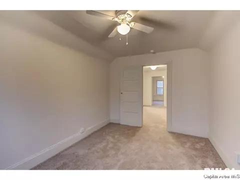 438 Williams St, Springfield, IL 62704 photo 5