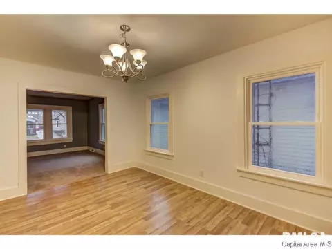 438 Williams St, Springfield, IL 62704 photo 9