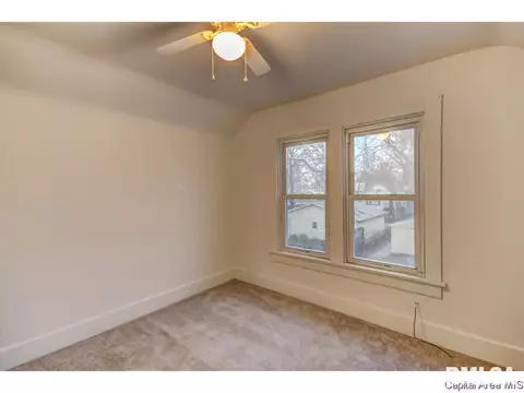438 Williams St, Springfield, IL 62704 photo 6