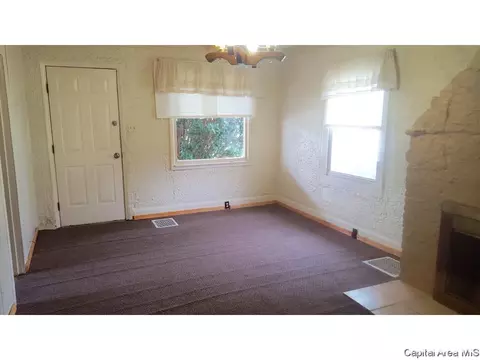 2242 S 13th, Springfield, IL 62703 photo 6