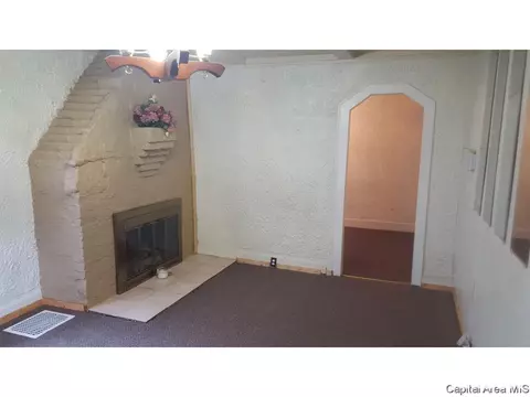 2242 S 13th, Springfield, IL 62703 photo 9