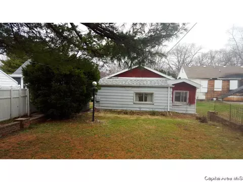 2242 S 13th, Springfield, IL 62703 photo 4