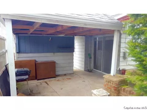2242 S 13th, Springfield, IL 62703 photo 3