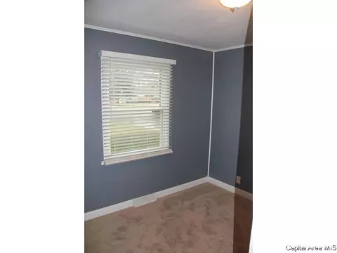 2443 S Whittier Ave, Springfield, IL 62704 photo 14