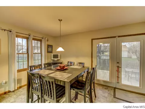 3213 Catalpa Dr, Springfield, IL 62707 photo 17