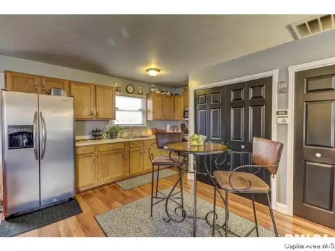 2440 Normal Dr, Springfield, IL 62707 photo 2