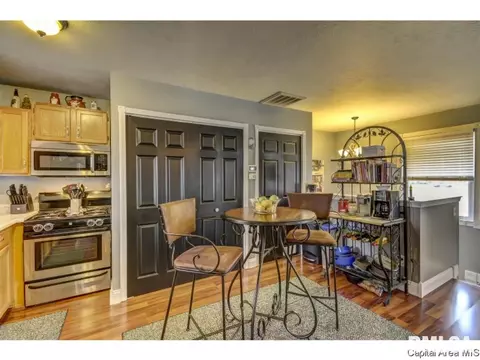 2440 Normal Dr, Springfield, IL 62707 photo 3