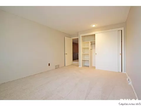 2325 Sylvan Rd, Springfield, IL 62704 photo 18
