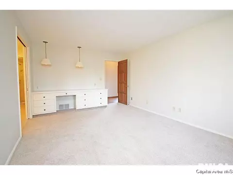 2325 Sylvan Rd, Springfield, IL 62704 photo 13