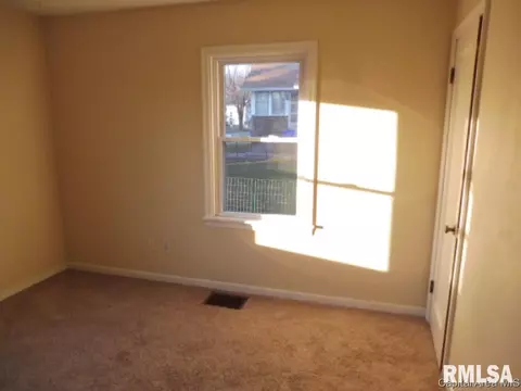 2424 S 13th, Springfield, IL 62703 photo 9