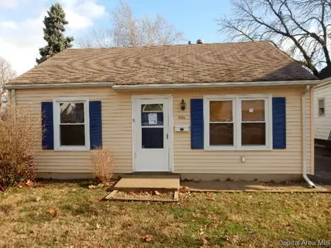 2424 S 13th, Springfield, IL 62703 photo 1