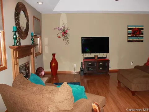 30 Rolling Meadows Ln, Springfield, IL 62711 photo 3