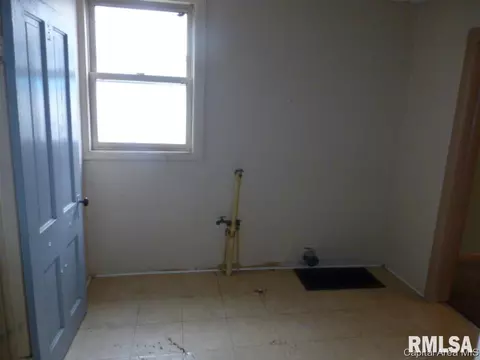 621 W Hay Street St, Springfield, IL 62702 photo 7