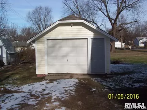 611 W Jackson St, Abingdon, IL 61410 photo 8
