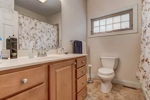 2553 Winfield St, Springfield, IL 62704 photo 22