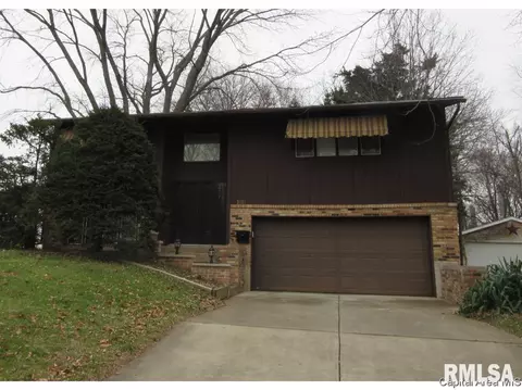 3232 Warner Dr, Springfield, IL 62703 photo 1
