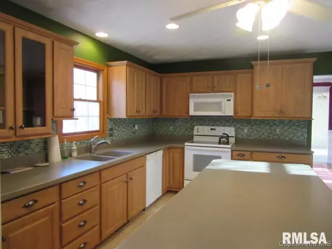 5305 Collins Way, Springfield, IL 62703 photo 8