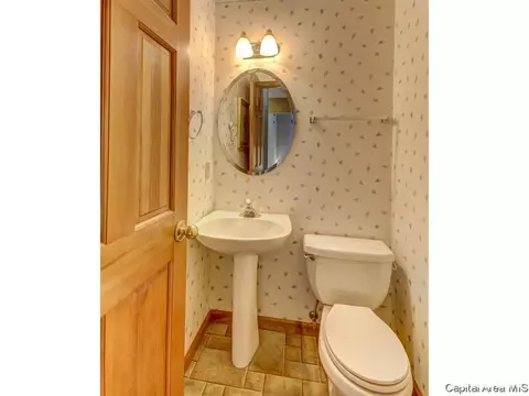 2552 Chapel Hill Rd, Springfield, IL 62704 photo 13