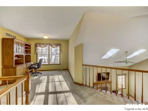 2552 Chapel Hill Rd, Springfield, IL 62704 photo 18