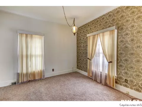 1424 N Macarthur, Springfield, IL 62702 photo 3