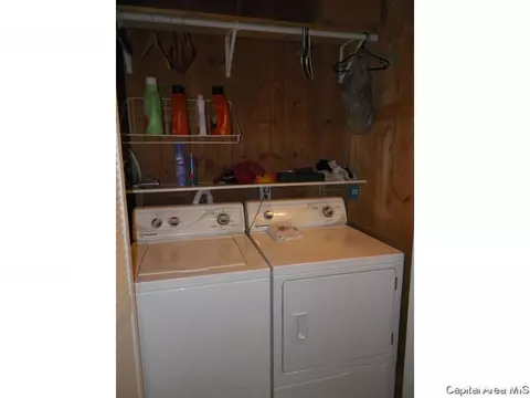 305 W Jackson St, Abingdon, IL 61410 photo 20