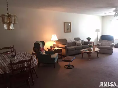 409 Bellerive Rd, Springfield, IL 62704 photo 2