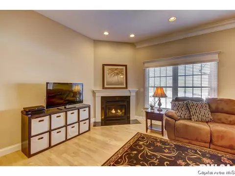3409 Mackinaw Ln, Springfield, IL 62711 photo 4