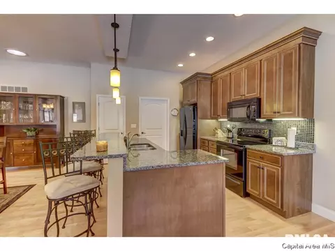 3409 Mackinaw Ln, Springfield, IL 62711 photo 17