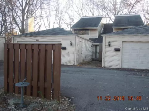 48 Country Pl, Springfield, IL 62703 photo 1