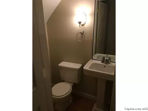 8 Sycamore Row, Springfield, IL 62702 photo 8