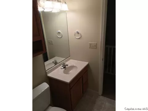 8 Sycamore Row, Springfield, IL 62702 photo 10