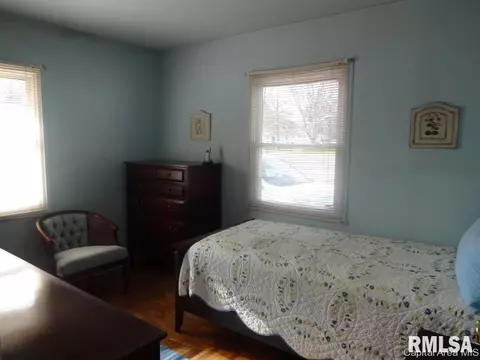2307 E Dover Dr, Springfield, IL 62703 photo 12