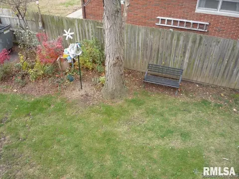 311 Cranmer, Springfield, IL 62704 photo 9