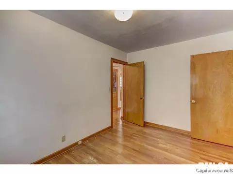 2317 S Whittier Ave, Springfield, IL 62704 photo 21