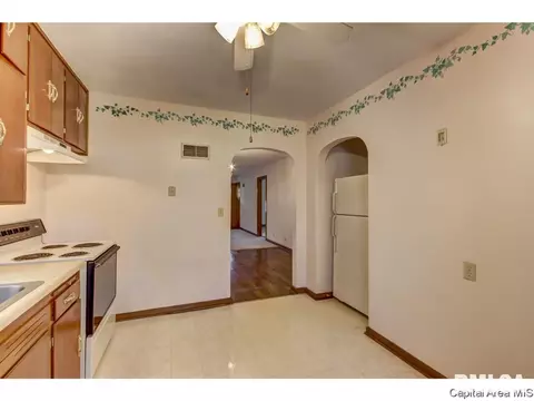 2317 S Whittier Ave, Springfield, IL 62704 photo 12