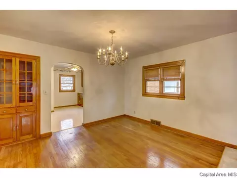 2317 S Whittier Ave, Springfield, IL 62704 photo 9