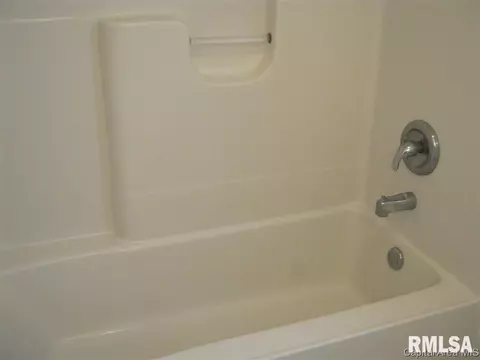 1847 Watch Ave, Springfield, IL 62702 photo 12