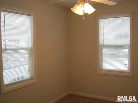 1847 Watch Ave, Springfield, IL 62702 photo 9
