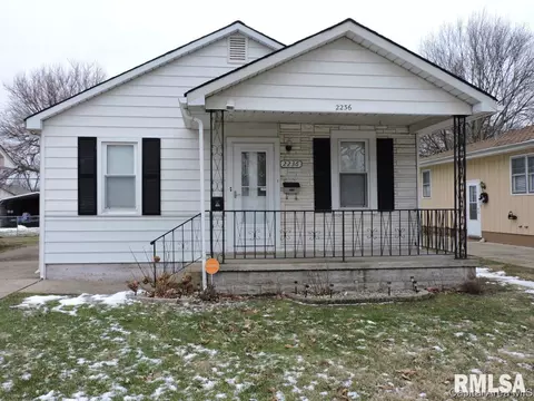 2236 E Grandview Ave, Springfield, IL 62702 photo 1