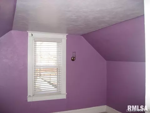 2257 S 10th St, Springfield, IL 62703 photo 14