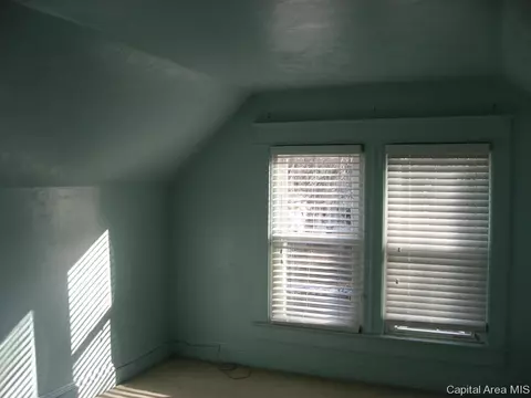 2257 S 10th St, Springfield, IL 62703 photo 15