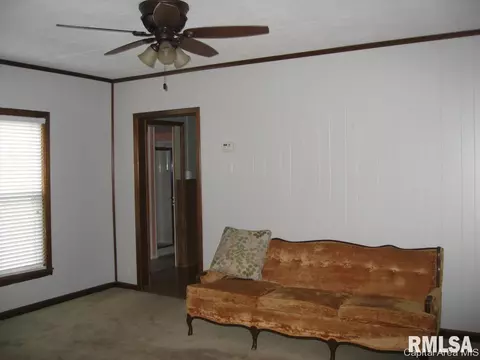 2257 S 10th St, Springfield, IL 62703 photo 2