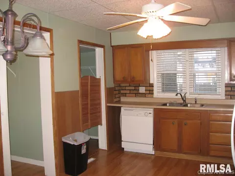 2257 S 10th St, Springfield, IL 62703 photo 7