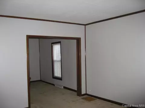 2257 S 10th St, Springfield, IL 62703 photo 4