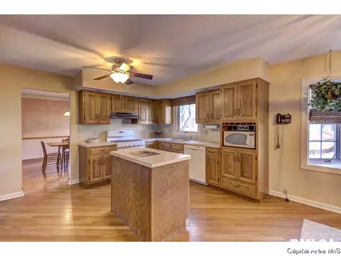 111 Golf Rd, Springfield, IL 62704 photo 10